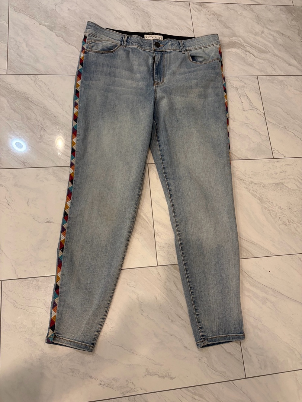 Knox Rose Light Wash Skinny Jeans with Multicolor Side Embroidery
